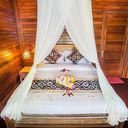 Hotel Maha Guru Huts Lembongan Exterior foto